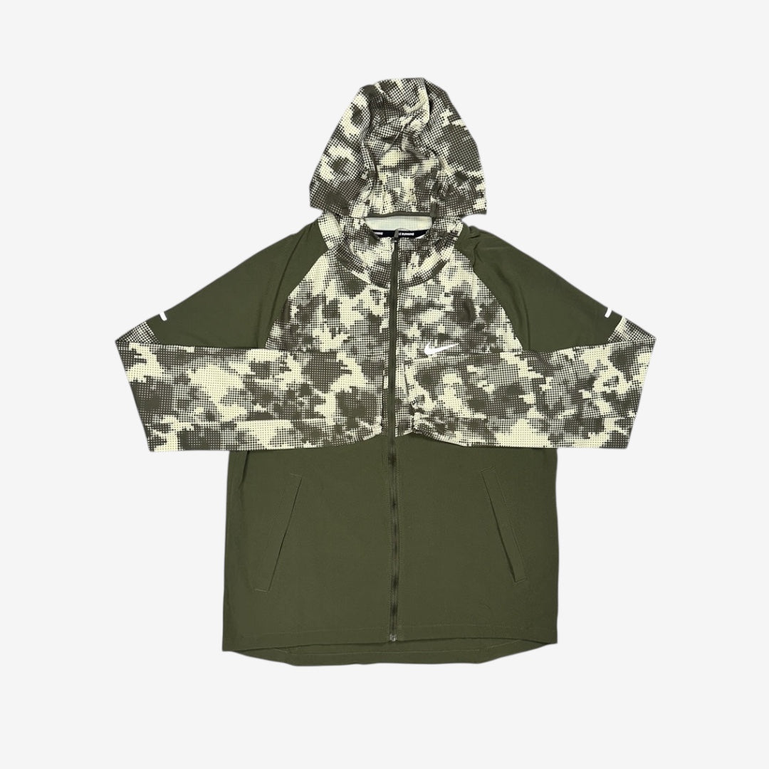 NIKE CAMO REPEL WINDRUNNER - KHAKI