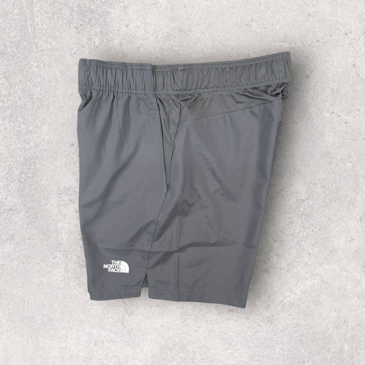 NORTH FACE REAXION T-SHIRT/SHORT SET - BLACK/GREY