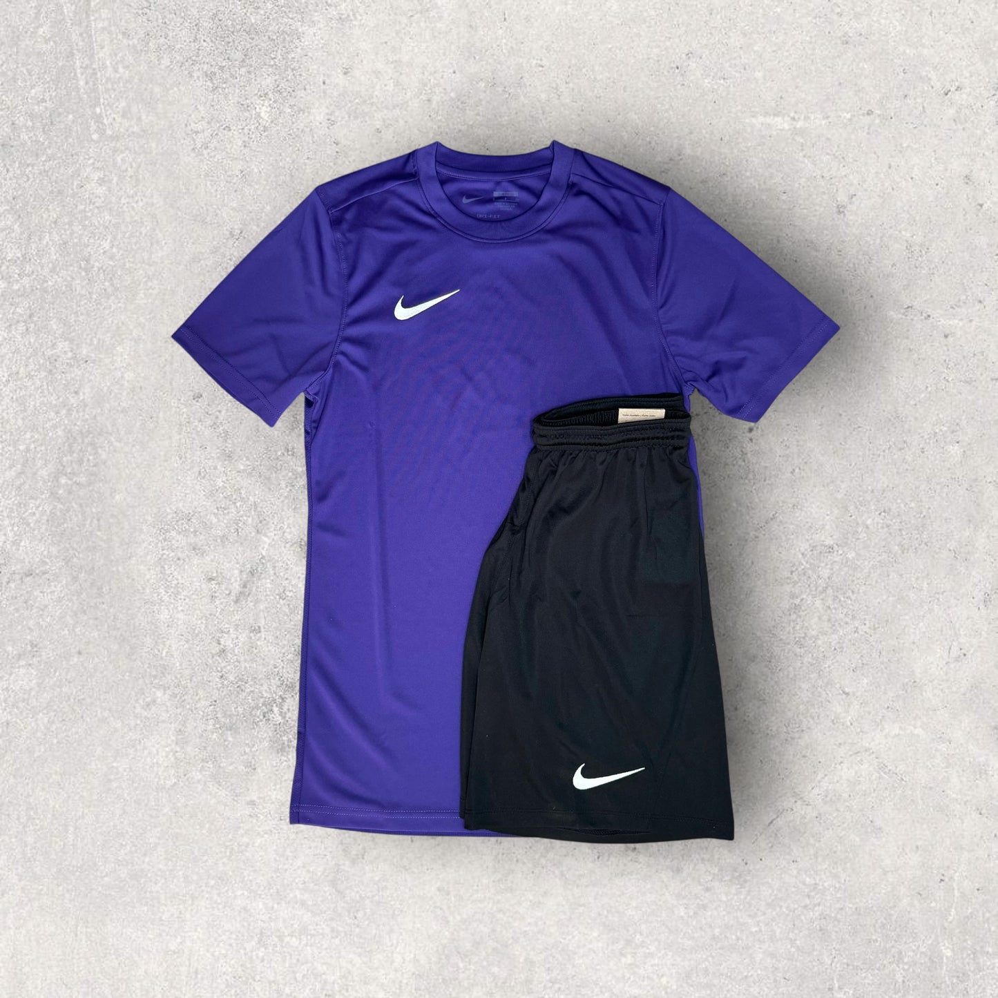 NIKE DRI-FIT SET - T-SHIRT & SHORTS - PURPLE/BLACK