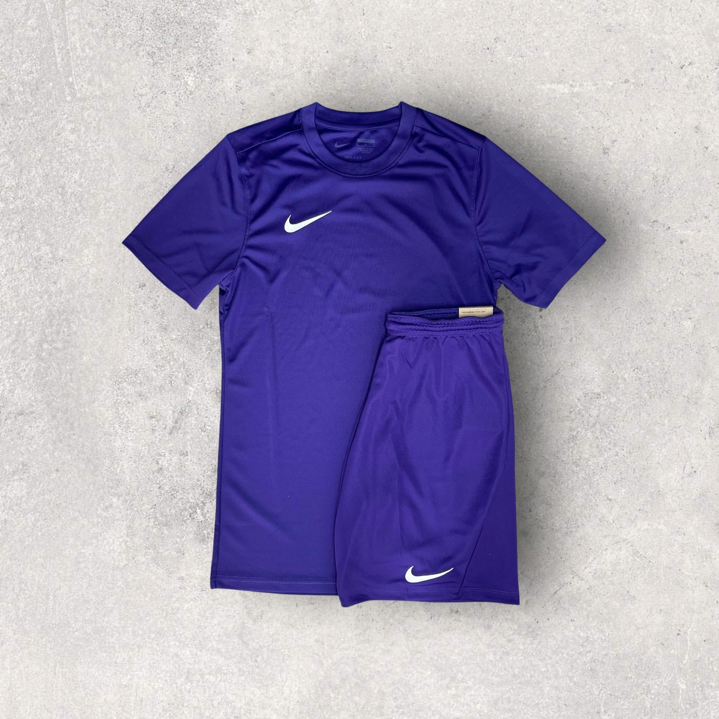 NIKE DRI-FIT SET - T-SHIRT & SHORTS - PURPLE