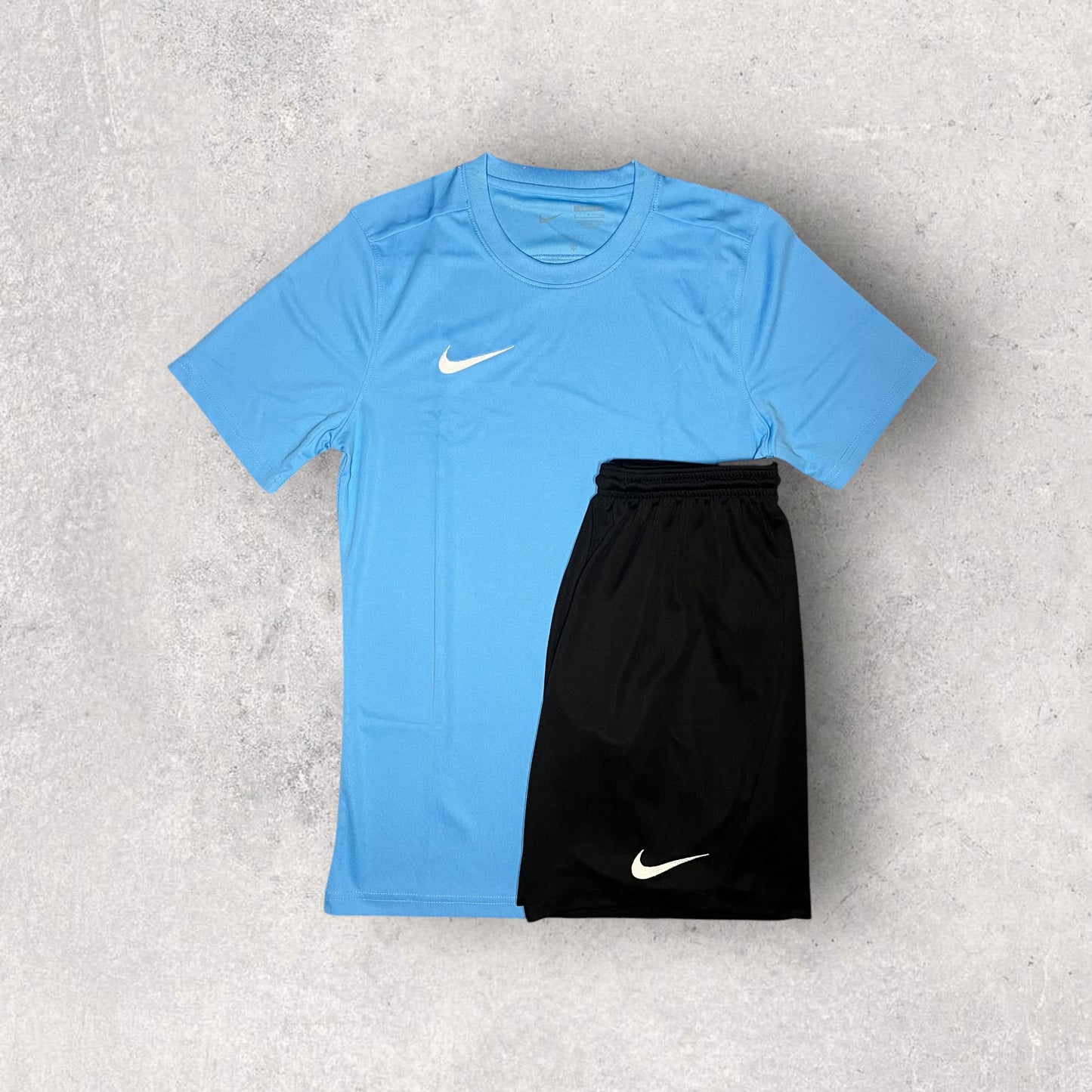 NIKE DRI-FIT SET - T-SHIRT & SHORTS - BLUE/BLACK