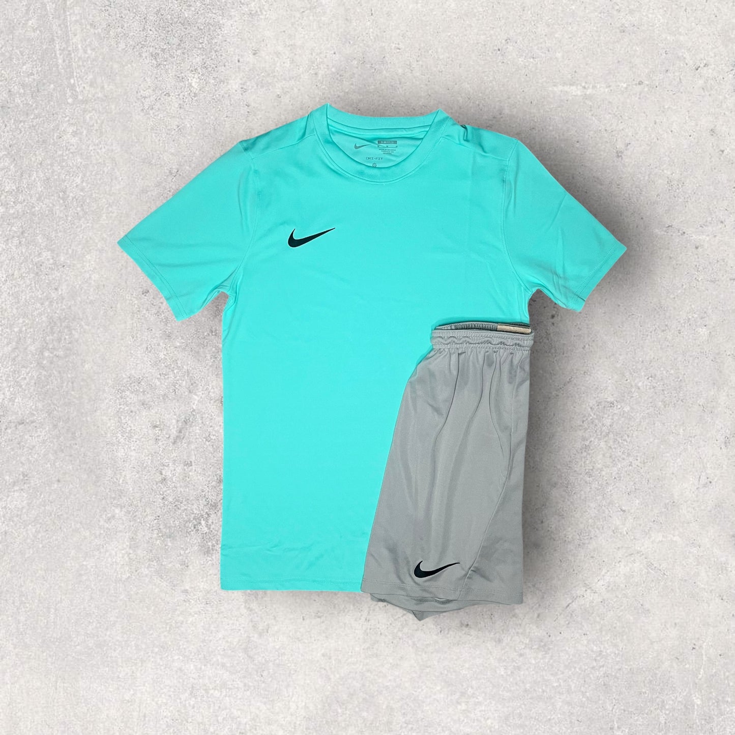 NIKE DRI-FIT SET - T-SHIRT & SHORTS - TEAL/GREY