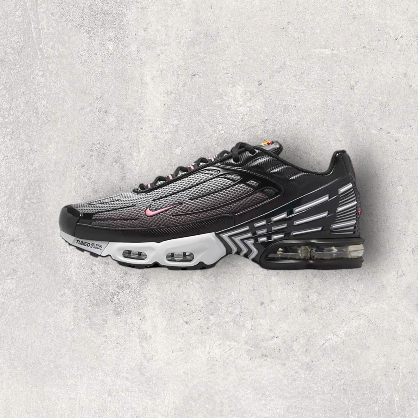 NIKE AIR MAX PLUS 3 - BLACK/WHITE/PINK