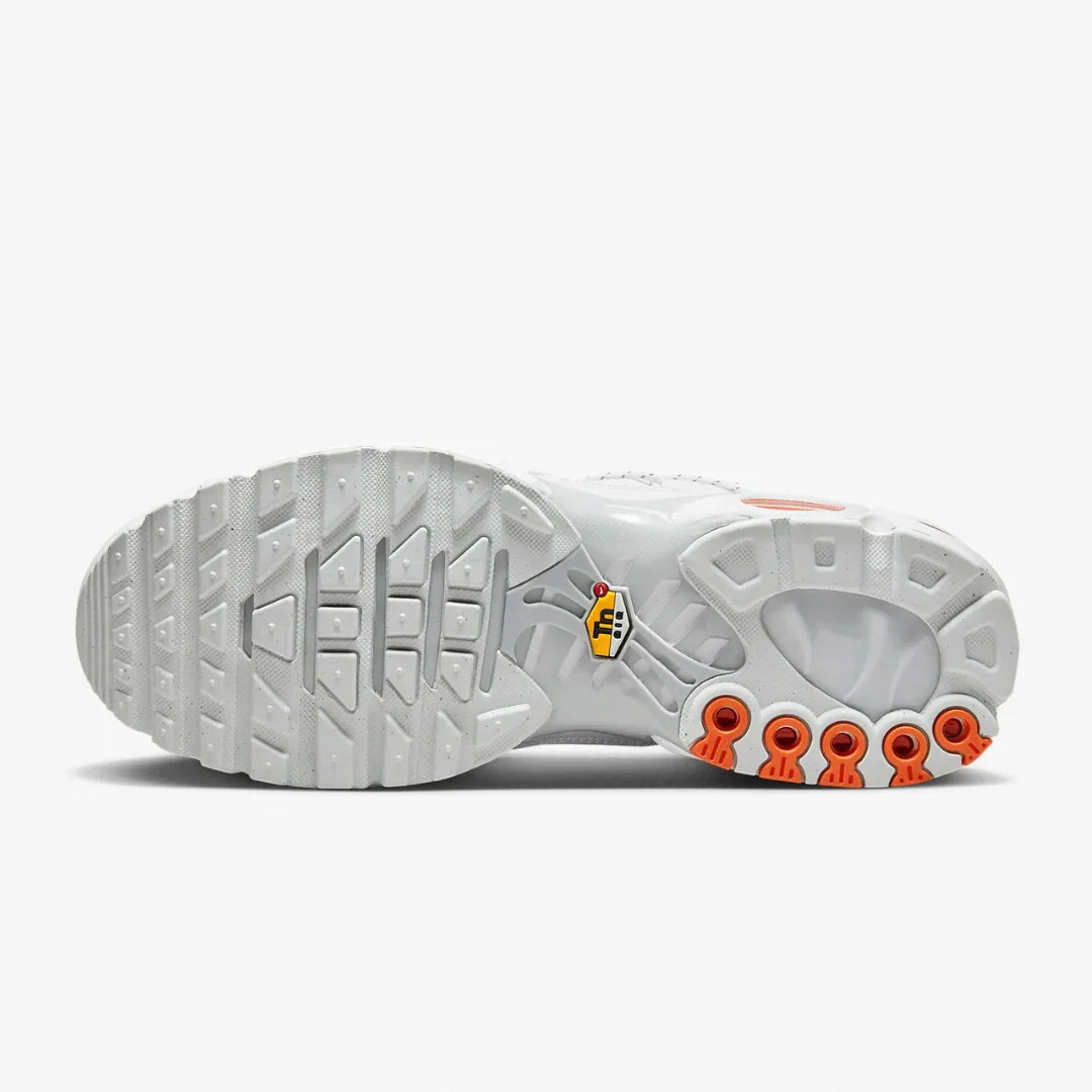 NIKE AIR MAX PLUS UTILTY - WHITE/ORANGE