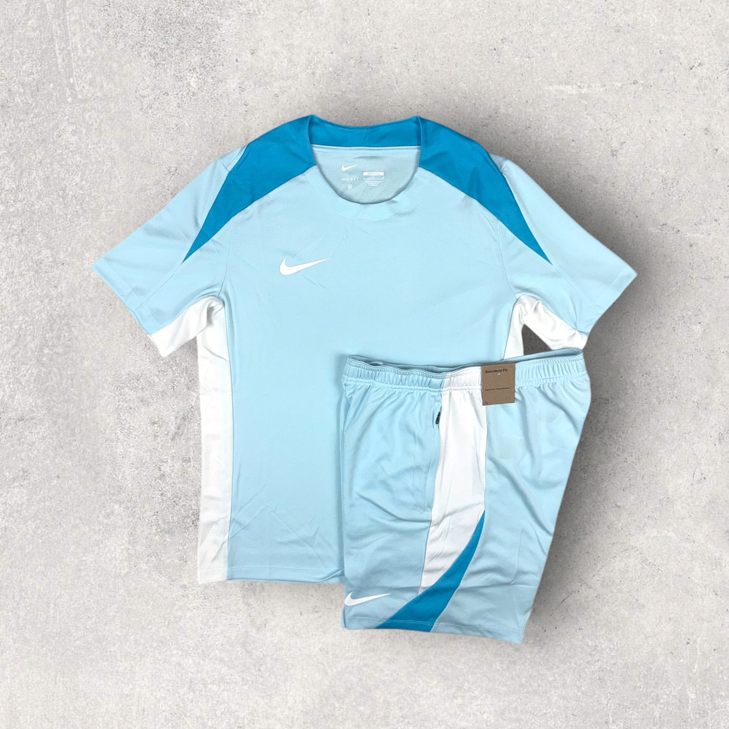 NIKE STRIKE T-SHIRT/SHORT SET - GLACIER BLUE