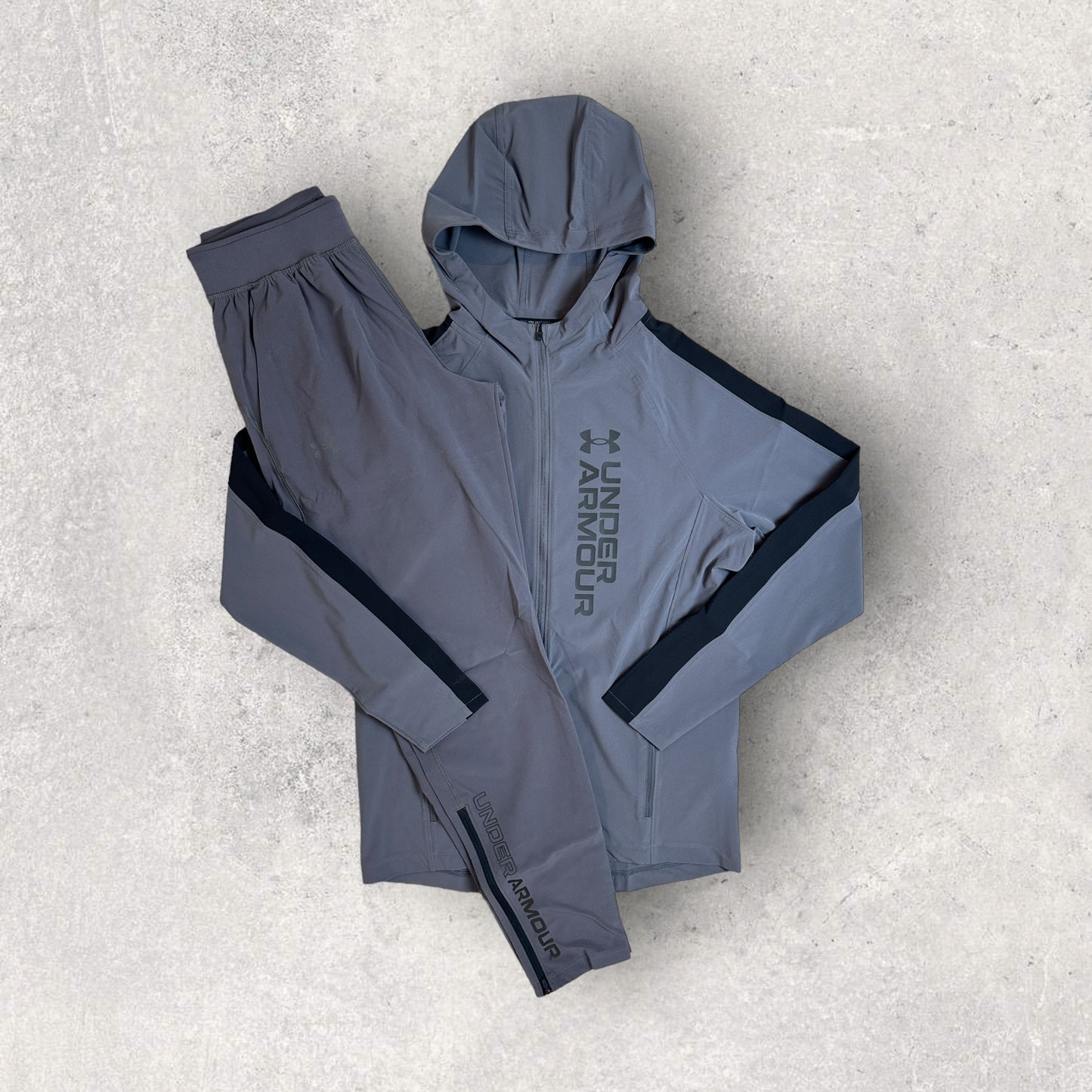 UNDER ARMOUR LAUNCH TRACKSUIT - GREY/BLACK