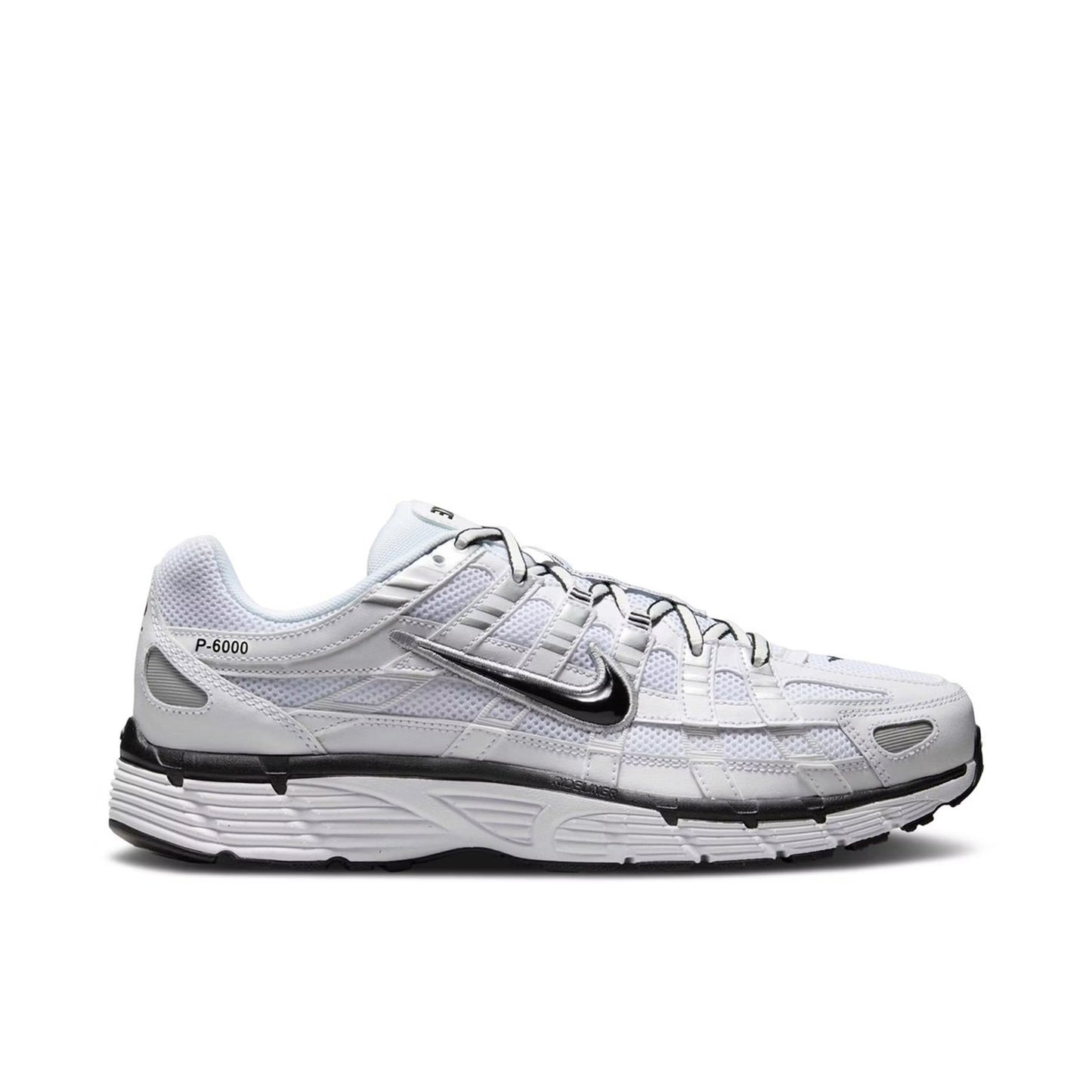 NIKE P-6000 - METALLIC WHITE