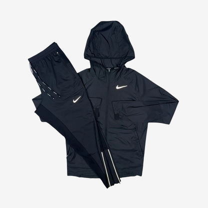NIKE ESSENTIALS WINDRUNNER / NIKE PHENOM ELITE PANTS - BLACK