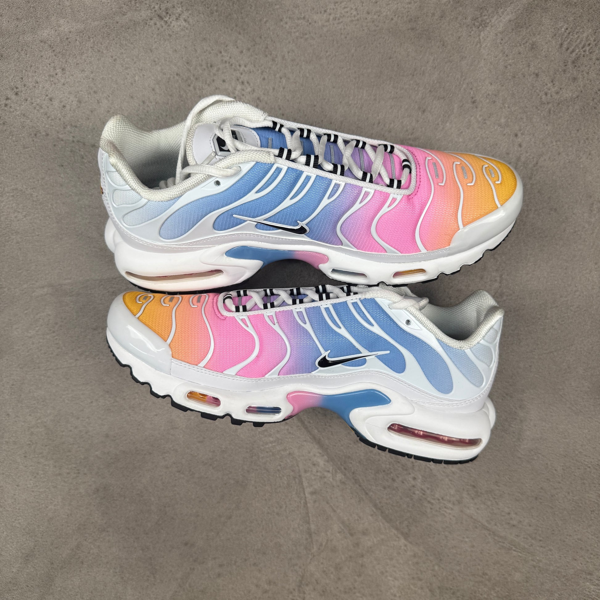 Rainbow Gradient Rainbow 'air Max Plus NIKE AIR MAX PLUS TN
