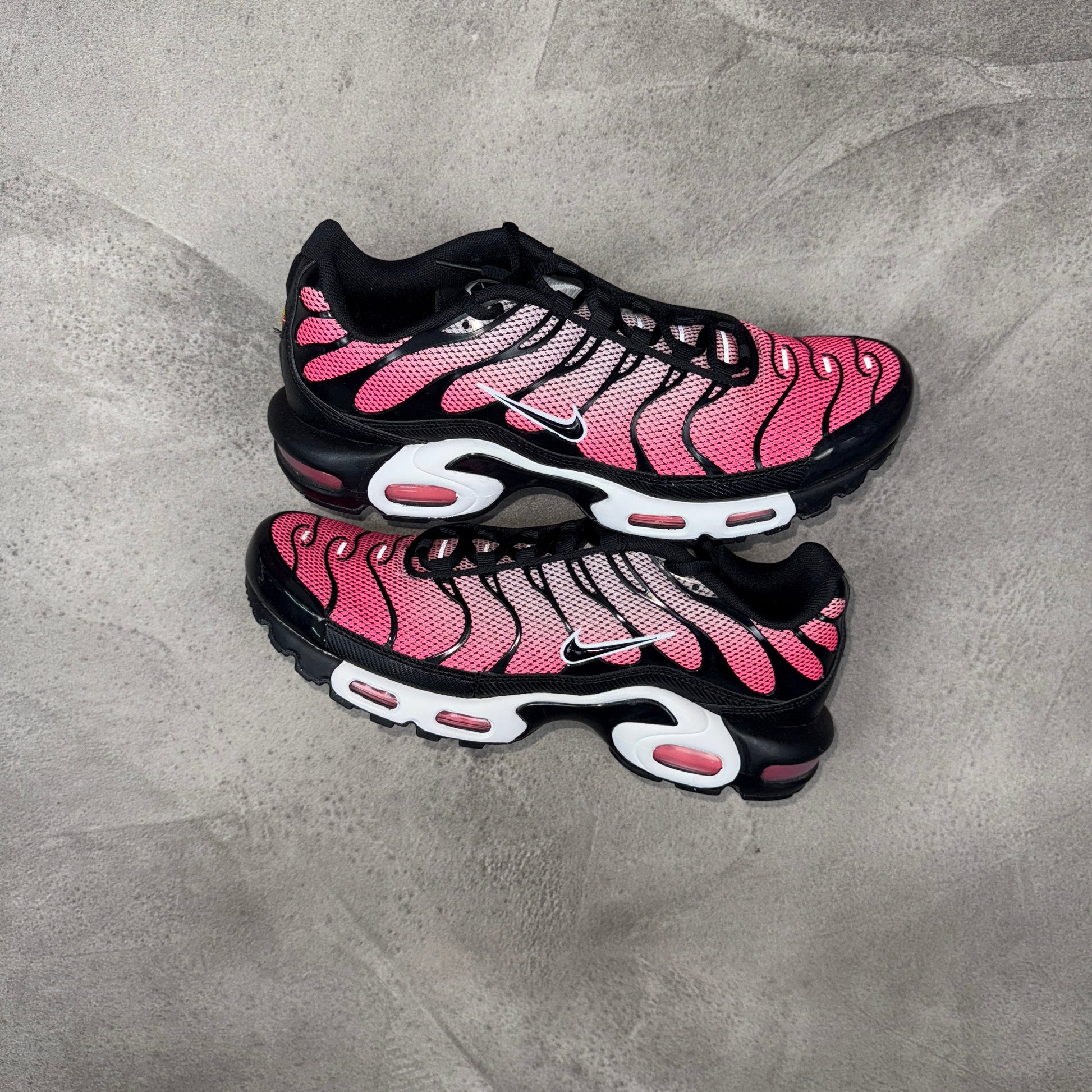 NIKE AIR MAX PLUS TN PINK FOAM/BLACK – JBKDELUXE