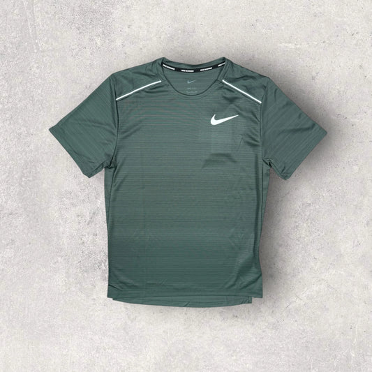 NIKE MILER T-SHIRT - VINTAGE GREEN
