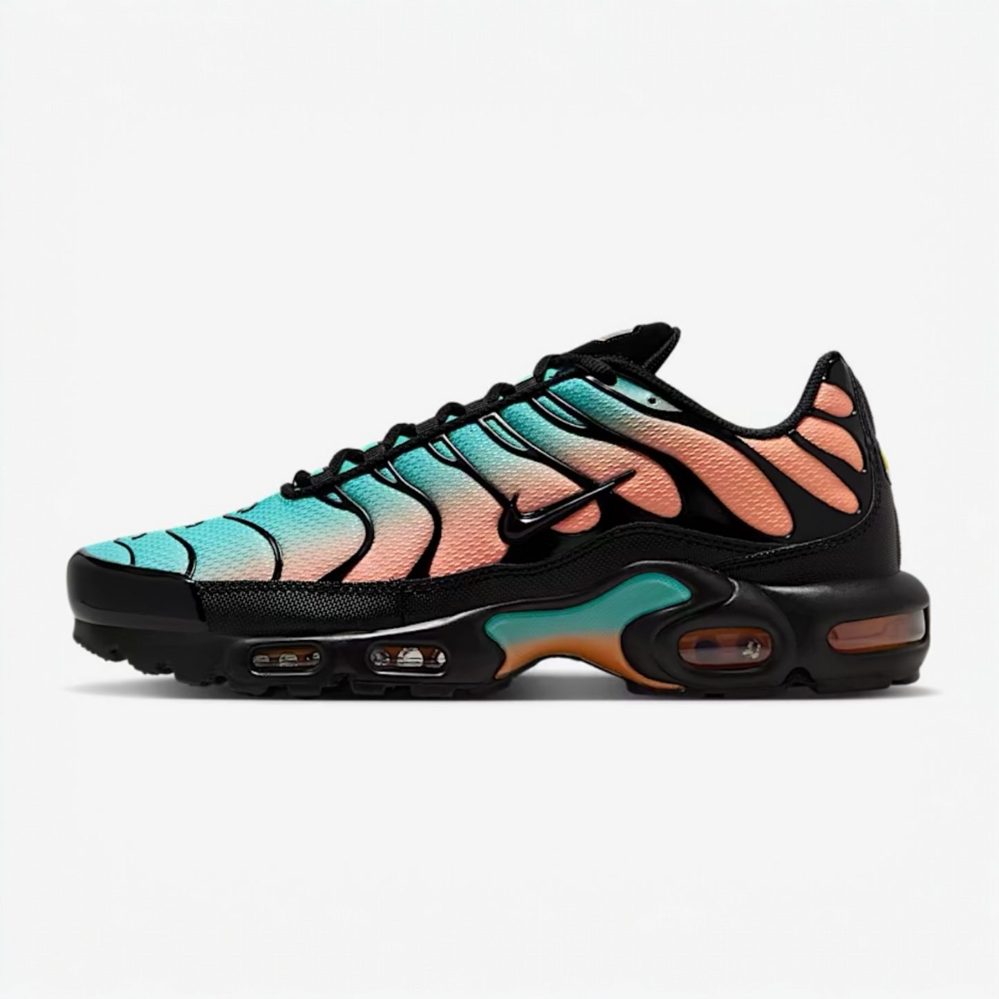 NIKE AIR MAX PLUS TN - BLACK/AURORA GREEN