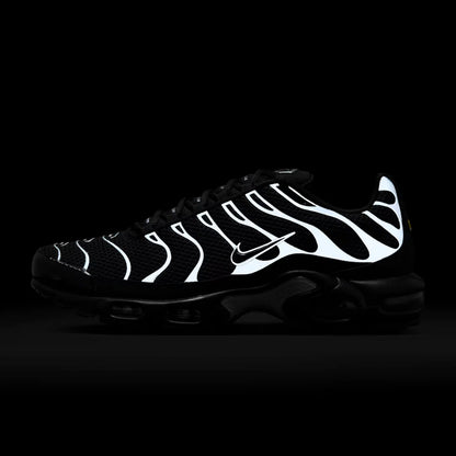 NIKE AIR MAX PLUS TN - BLACK REFLECTIVE