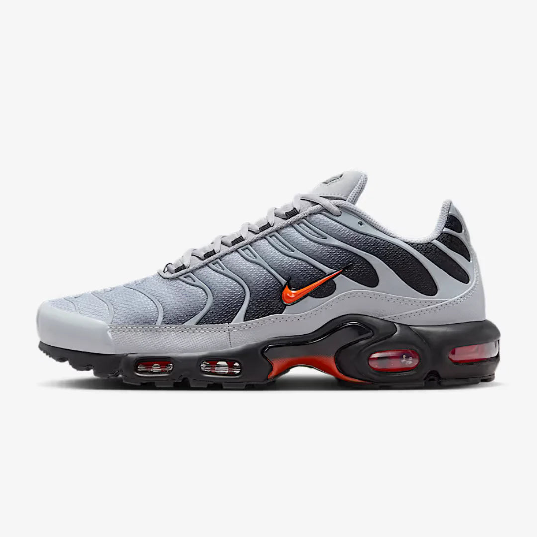 NIKE AIR MAX PLUS TN - WOLF GREY PICANTE RED