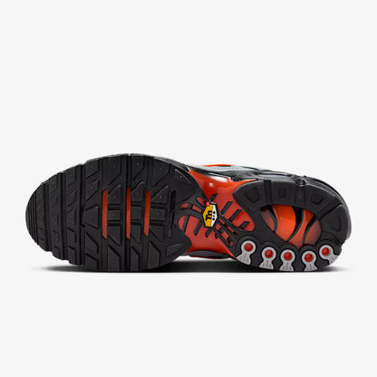 NIKE AIR MAX PLUS TN - WOLF GREY PICANTE RED