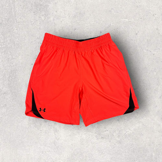 UNDER ARMOUR WOVEN SHORTS - CRIMSON