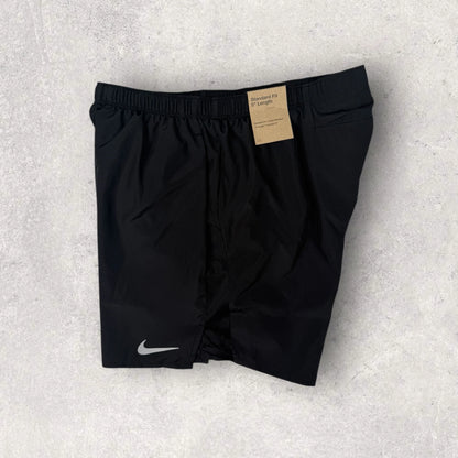 NIKE PACER 1/4 / CHALLENGER SHORTS - GAME ROYAL/BLACK
