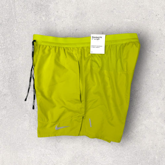 NIKE FLEX STRIDE SHORTS 5 INCH - CACTUS