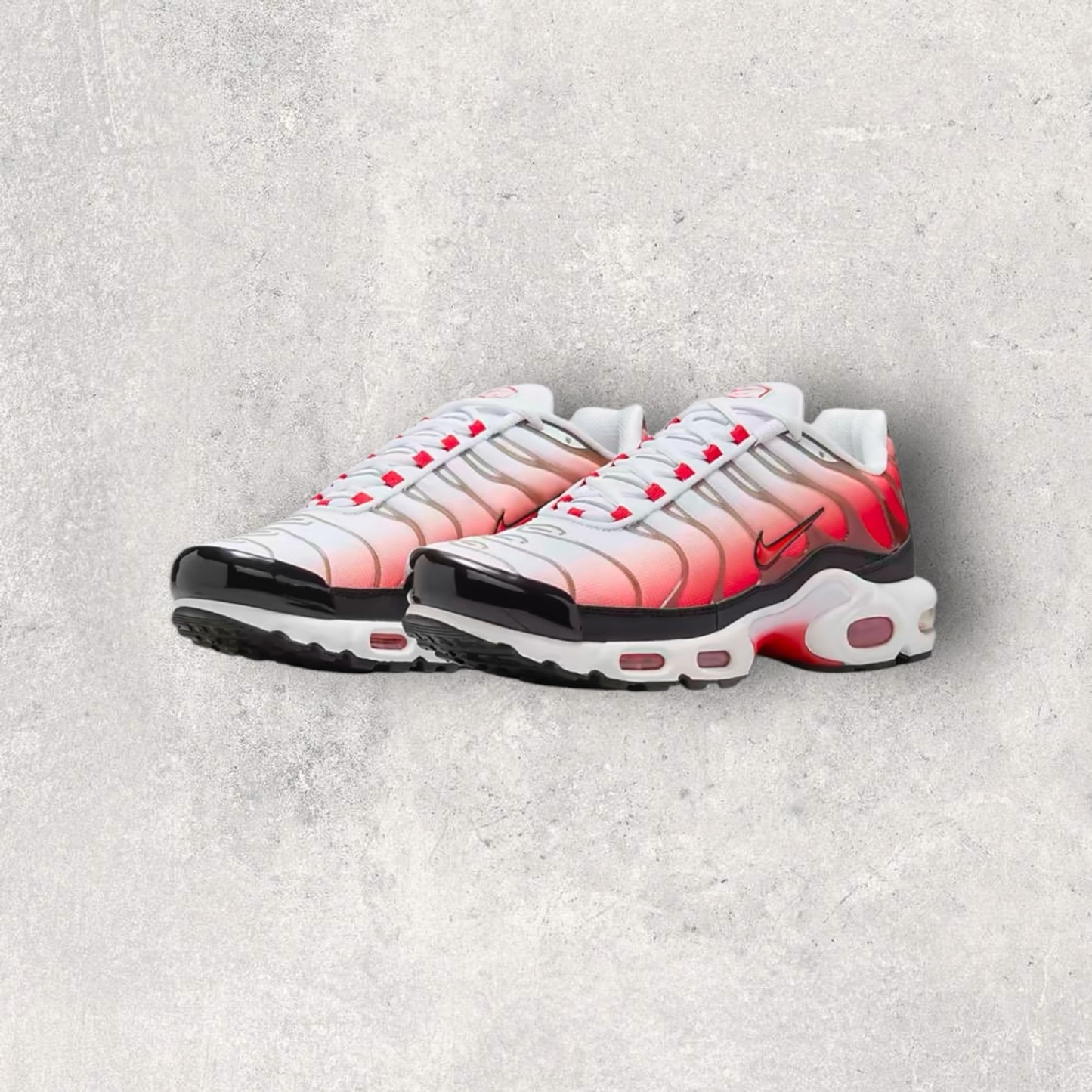 NIKE AIR MAX PLUS TN - WHITE/BLACK/RED