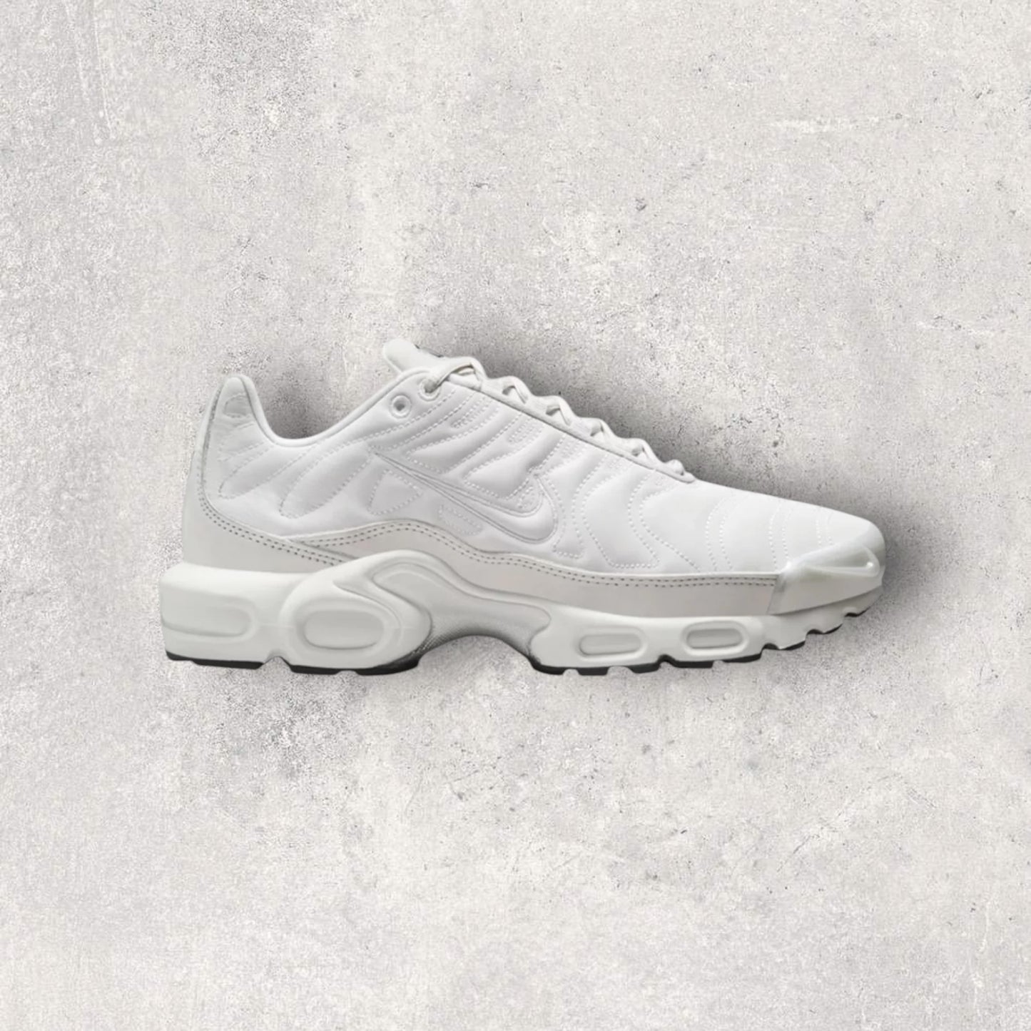 NIKE AIR MAX PLUS TN - PLATINUM TINT