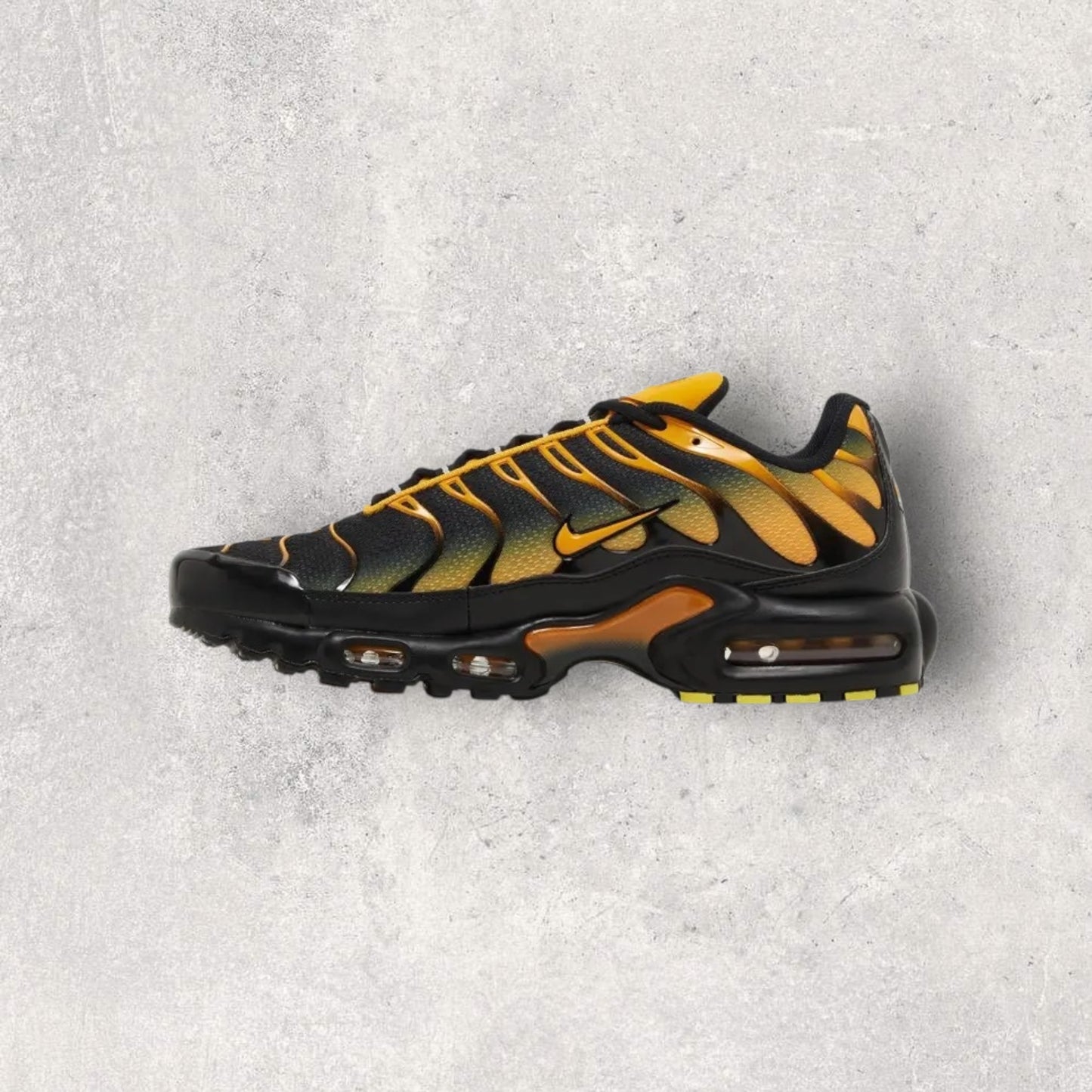 NIKE AIR MAX PLUS TN - SUNDIAL