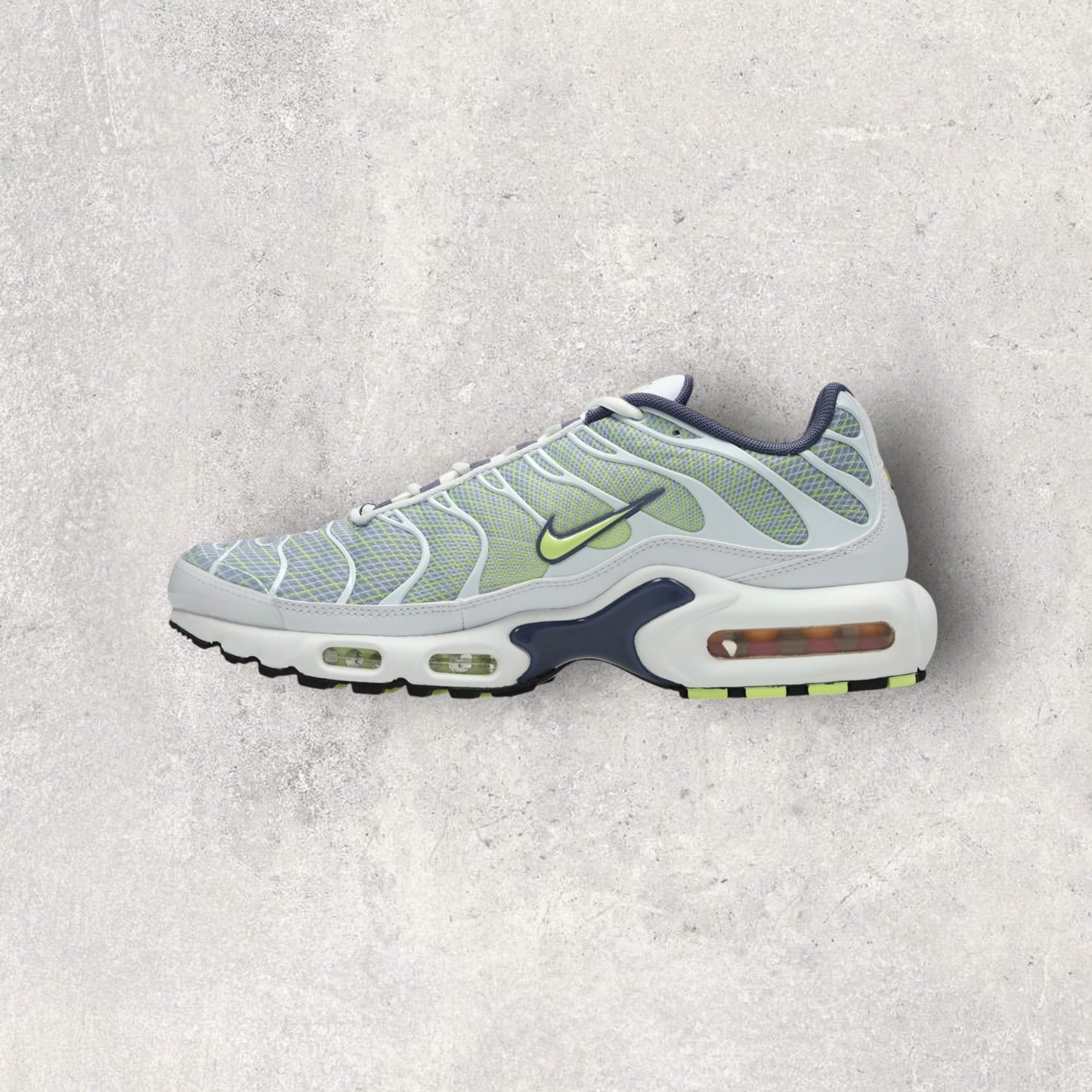 NIKE AIR MAX PLUS TN - PEPPLE GREY/LIME STEEL