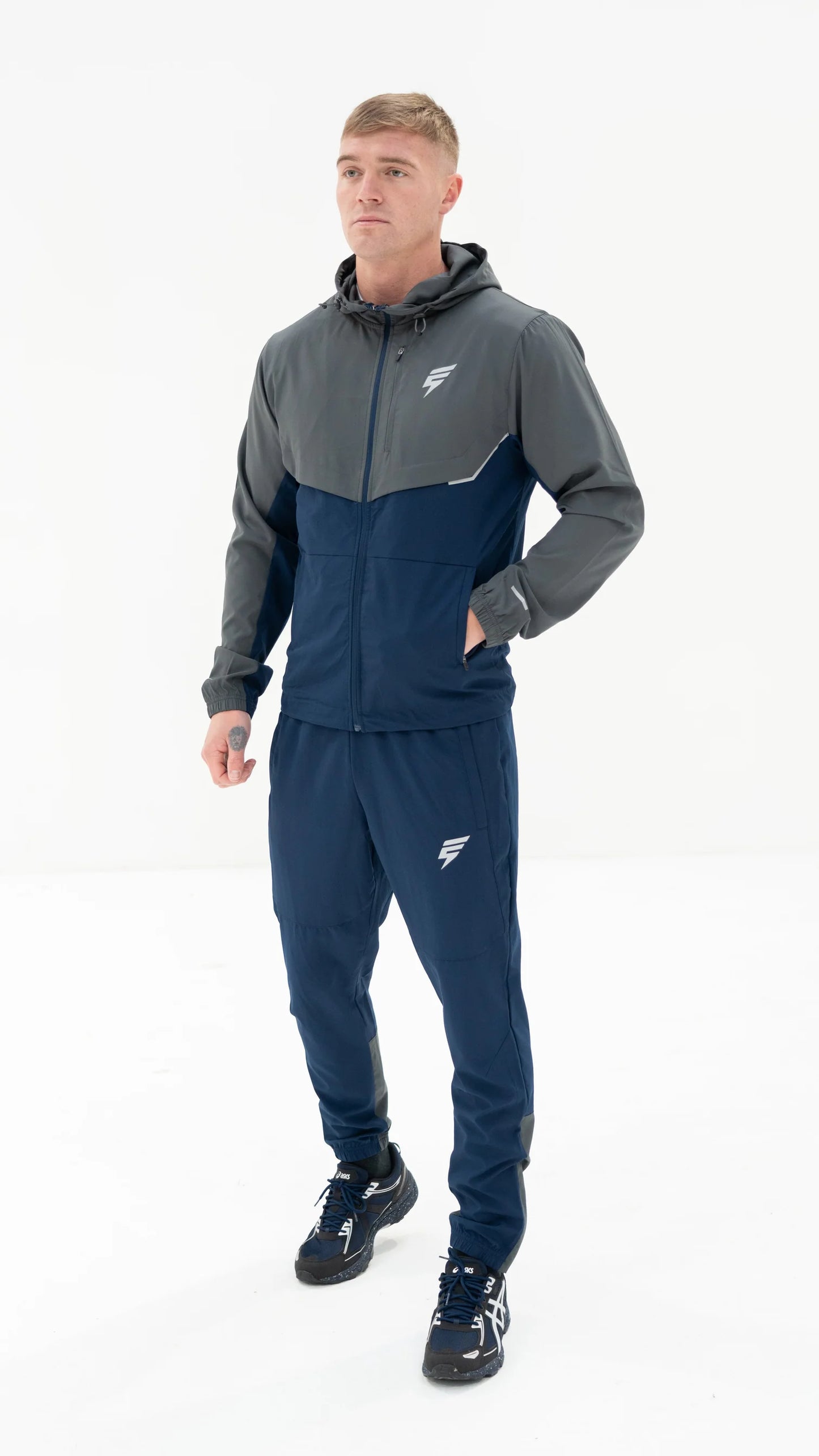 ELUDE TRACK TRACKSUIT - NAVY/COAL