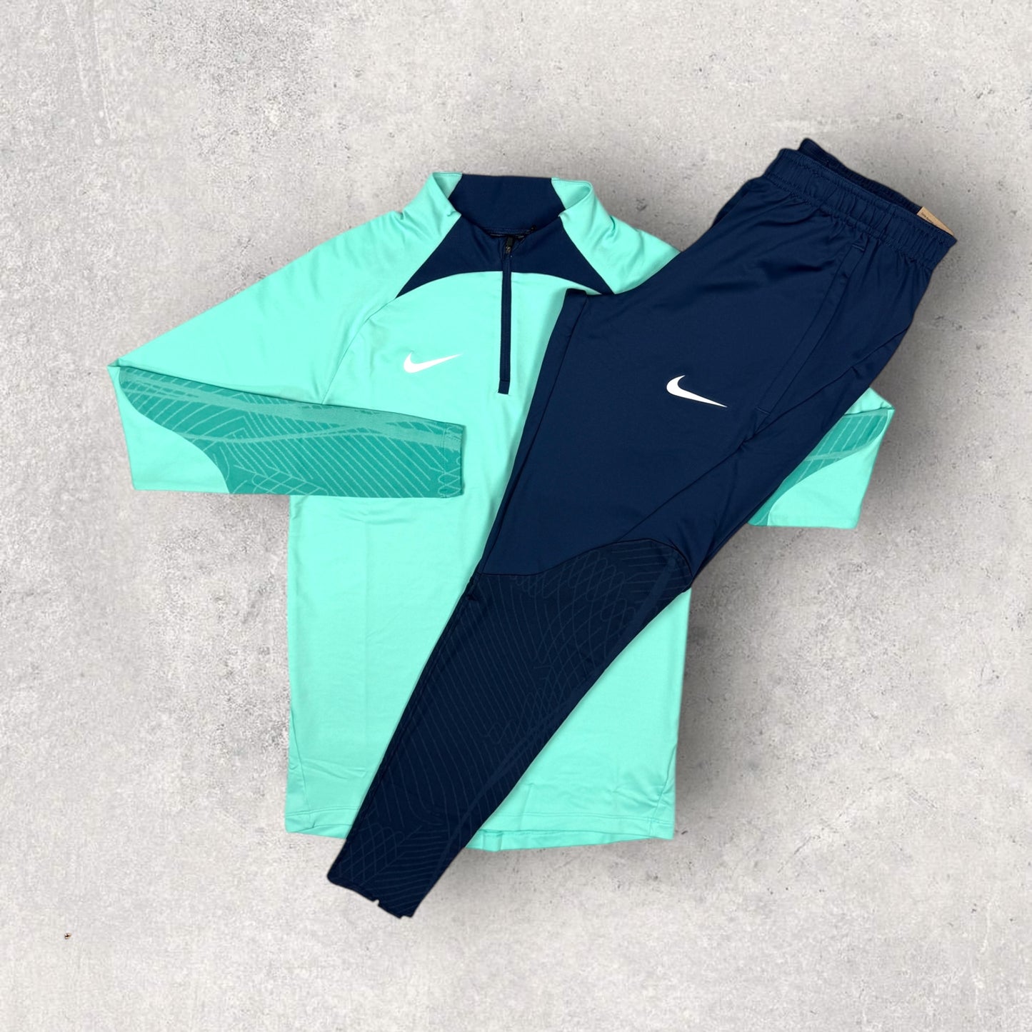 NIKE DRI-FIT STRIKE 1/4 TROUSER SET - HYPER TURQUOISE/NAVY