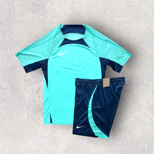 NIKE STRIKE T-SHIRT/SHORT SET - HYPER TURQUOISE/NAVY