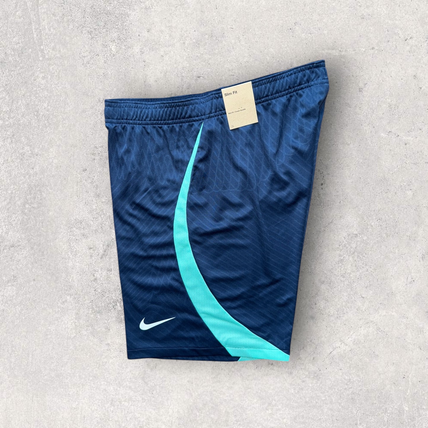 NIKE STRIKE T-SHIRT/SHORT SET - HYPER TURQUOISE/NAVY