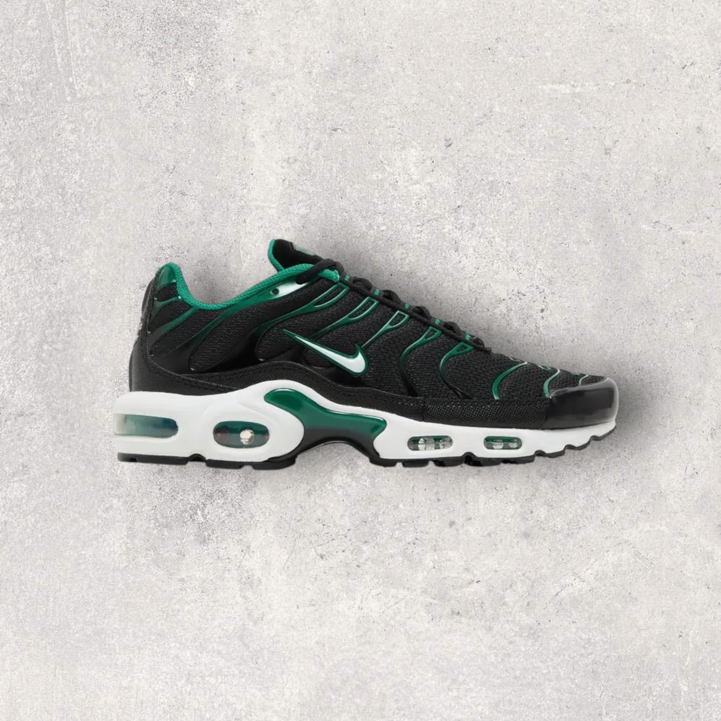 NIKE AIR MAX PLUS TN - BLACK MALACHITE