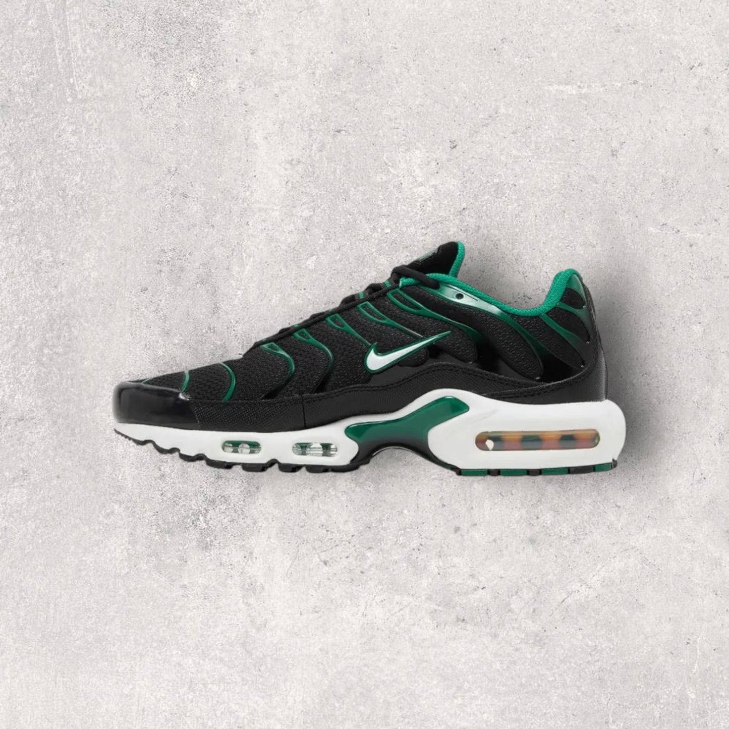 NIKE AIR MAX PLUS TN - BLACK MALACHITE